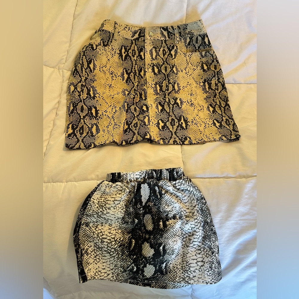 Matching Mommy & Me snake print skirts